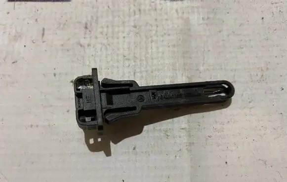 Mercedes-Benz B W245 Interior temperature sensor A1718300272 1718300272