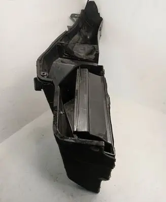 Maserati Levante Other engine bay part 6700387200