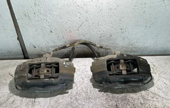 Dodge Challenger Brake discs and calipers set 
