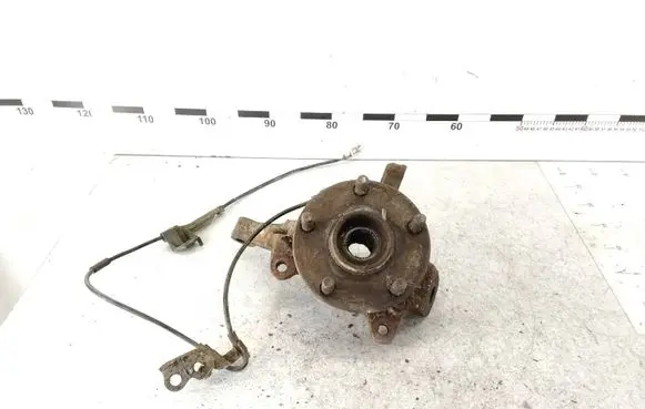 Toyota Avensis T250 Front wheel hub spindle knuckle 8954302040