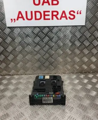Citroen C5 Fuse module 216760315B 281133447A 281133984A1