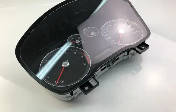 Ford Focus Speedometer (instrument cluster) 4M5T10849EP