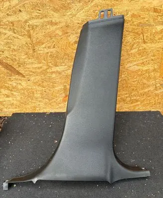 BMW X4 F26 (B) pillar trim (bottom) 7337608 2622