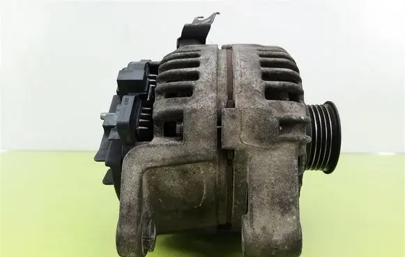 Opel Signum Generator/alternator 0124425009