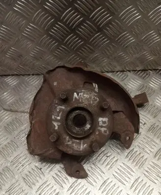 Mazda 121 Front wheel hub