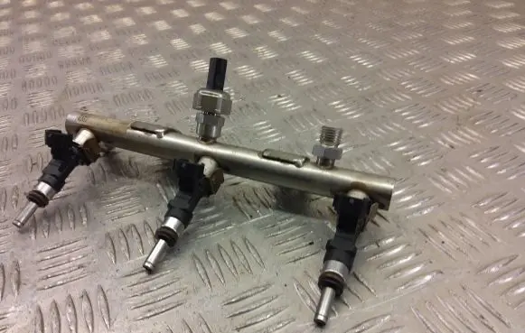 Alfa Romeo Stelvio Fuel injection system set 6700527520