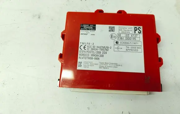 Toyota Prius (XW30) Keyless (KESSY) go control unit/module 8999047061
