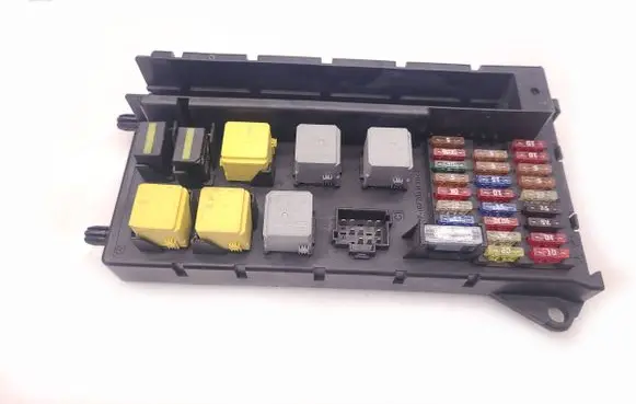Mercedes-Benz Sprinter W906 Fuse module A9065454701 ZGS006Q004 50JE11F03