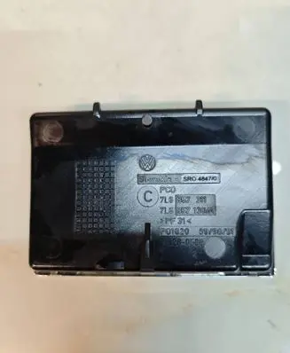 Volkswagen Touareg I Car ashtray 7L6857311 313280500 7L6857130A