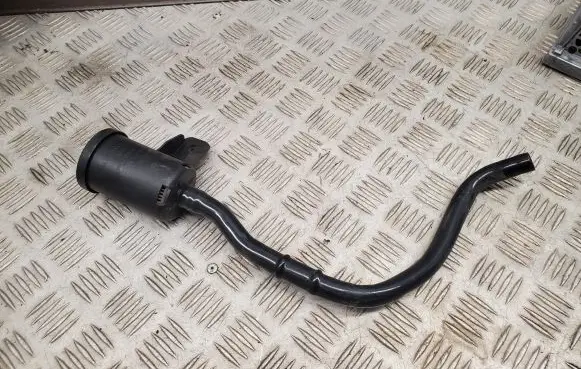 Audi A5 Breather/breather pipe/hose 8W0906621A 8W6133366A