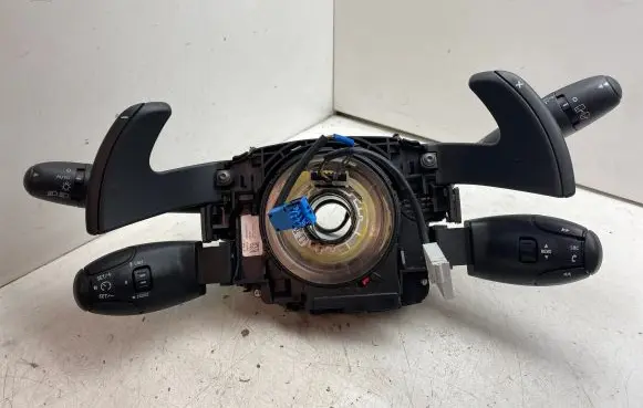 Peugeot 3008 I Wiper turn signal indicator stalk/switch 96667245ZD 96773912ZD