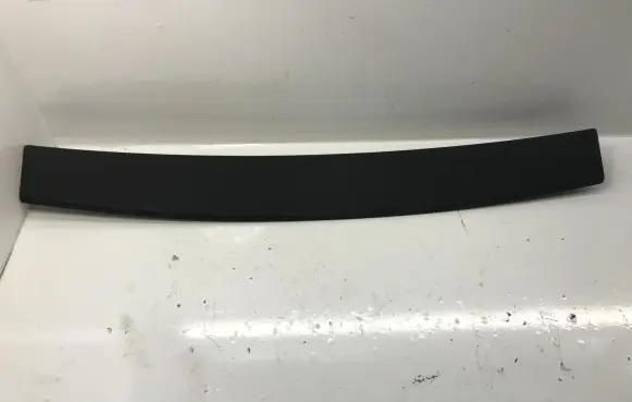 Toyota Avensis T270 Tailgate/trunk upper cover trim 6479005040C0 6479005040