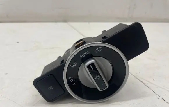 Mercedes-Benz E C207 W207 Light switch
