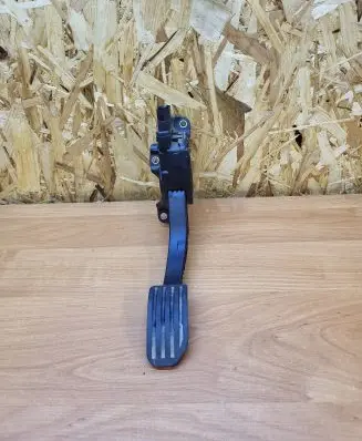 Volvo V70 Accelerator throttle pedal 6G929F836BD C95YE02