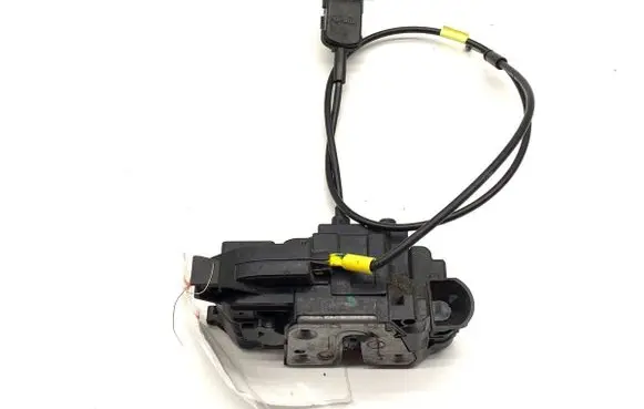 Mercedes-Benz Citan W415 Front door lock 8200497579