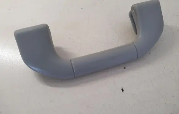 Mercedes-Benz E W212 Front interior roof grab handle A2048100051