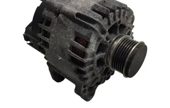 Volkswagen Polo V 6R Generator/alternator 03L903023F