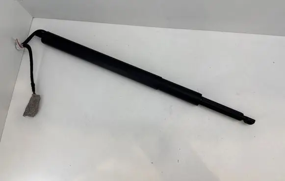 BMW 5 G30 G31 G38 Tailgate/trunk strut/damper 7390410