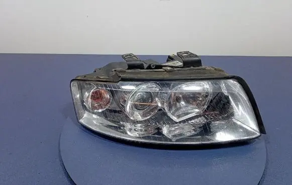Audi A4 S4 B6 8E 8H Headlight/headlamp 8E0941030C