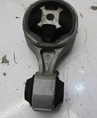 Nissan X-Trail T32 Engine mount vacuum valve 113504BA0A