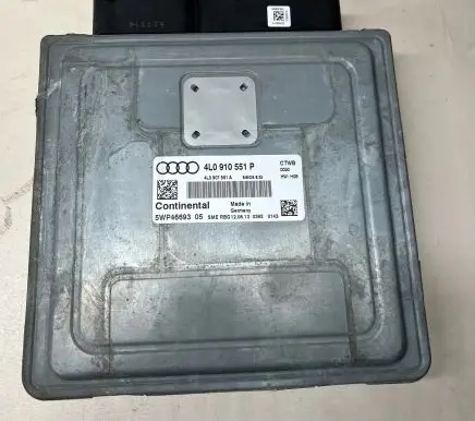 Audi Q7 4L Engine control unit/module 4L0907551A 4L0910551P 5WP4669305