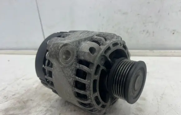Opel Zafira B Generator/alternator 0986048801