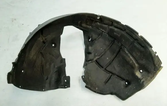 Front wheel arch liner splash guards