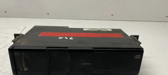 BMW 3 E46 CD/DVD changer 8370925 65128370925
