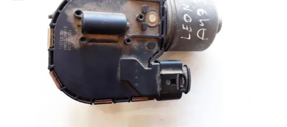 Seat Leon (1P) Wiper motor 0390241949 1P0955119A