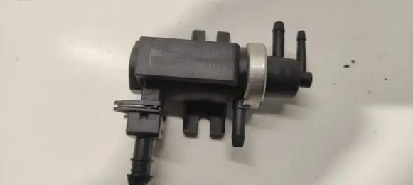 Mitsubishi Space Star Turbo solenoid valve 72190343 30618057 01T129