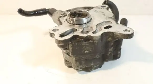 Audi A3 S3 8P Vacuum pump 03G145209C