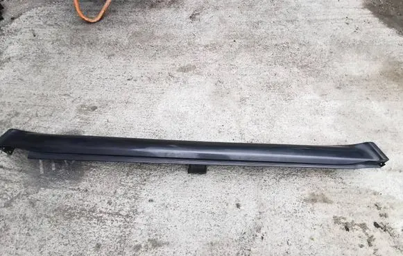 Dodge Durango Sill