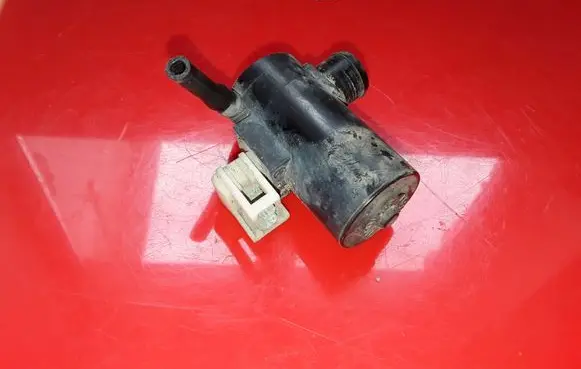 Suzuki Grand Vitara II Windscreen/windshield washer pump NOCODE