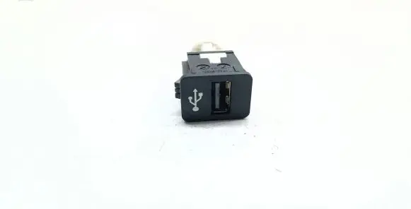 BMW 3 F30 F35 F31 USB socket connector 9229294 84109229294