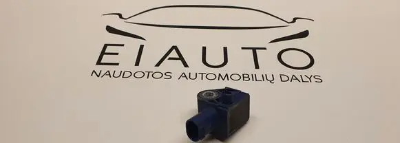 Mercedes-Benz E AMG W212 Airbag deployment crash/impact sensor A2128204926
