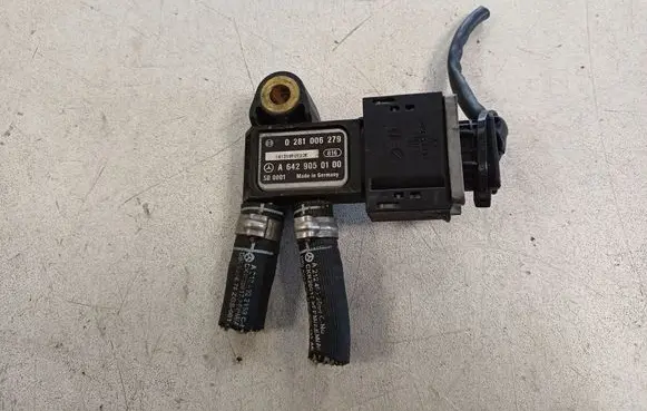 Mercedes-Benz C AMG W204 Exhaust gas pressure sensor 0281006279 A6429050100