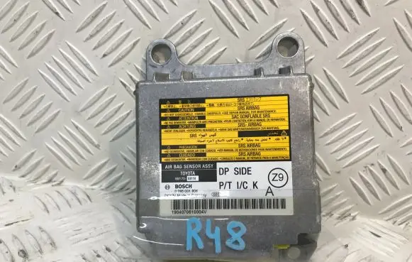 Lexus IS 220D-250-350 Airbag control unit/module 8917053110