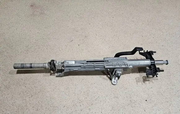 BMW 5 G30 G31 Steering wheel axle 6867225 6862031