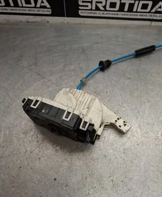 Mercedes-Benz E W212 Rear door lock A2047301435 ZGS004