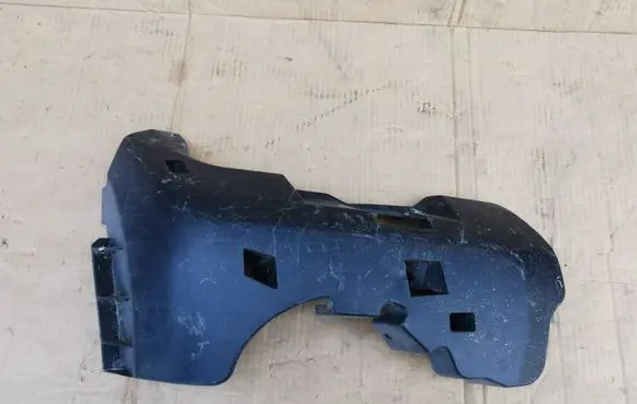 Nissan Pathfinder R51 Front bumper mounting bracket 622225X00A Ślizg mocowanie zderzaka przód prawe nissan navara d40 pathfinder r51 lift 10+