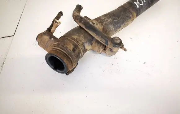 Fuel tank filler neck pipe