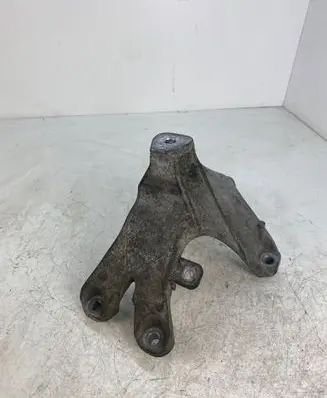 Audi A4 S4 B8 8K Engine mounting bracket 8K0199308EE