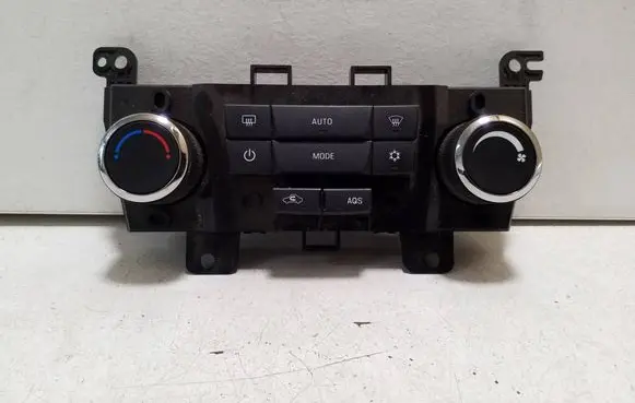 Chevrolet Orlando Climate control unit 3870578 11295750