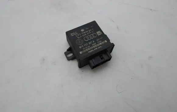 Audi A4 S4 B7 8E 8H Light module LCM