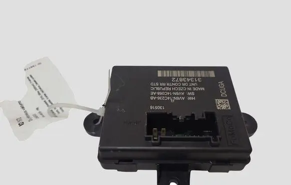 Volvo V60 Door control unit/module 31343872