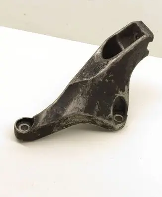 Audi A4 S4 B7 8E 8H Engine mounting bracket 8E0199307S