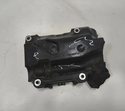Volkswagen Touran I Intake resonator 03C103502