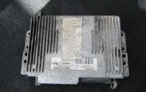 Renault Scenic I Engine control unit/module HOM7700112444 7700112607