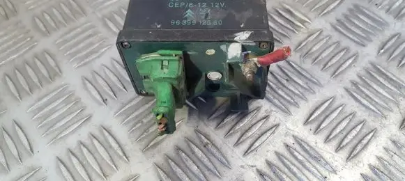 Glow plug pre-heat relay