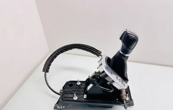 Volkswagen Touran II Gear shifter/selector 1T1713025AM 10007242400